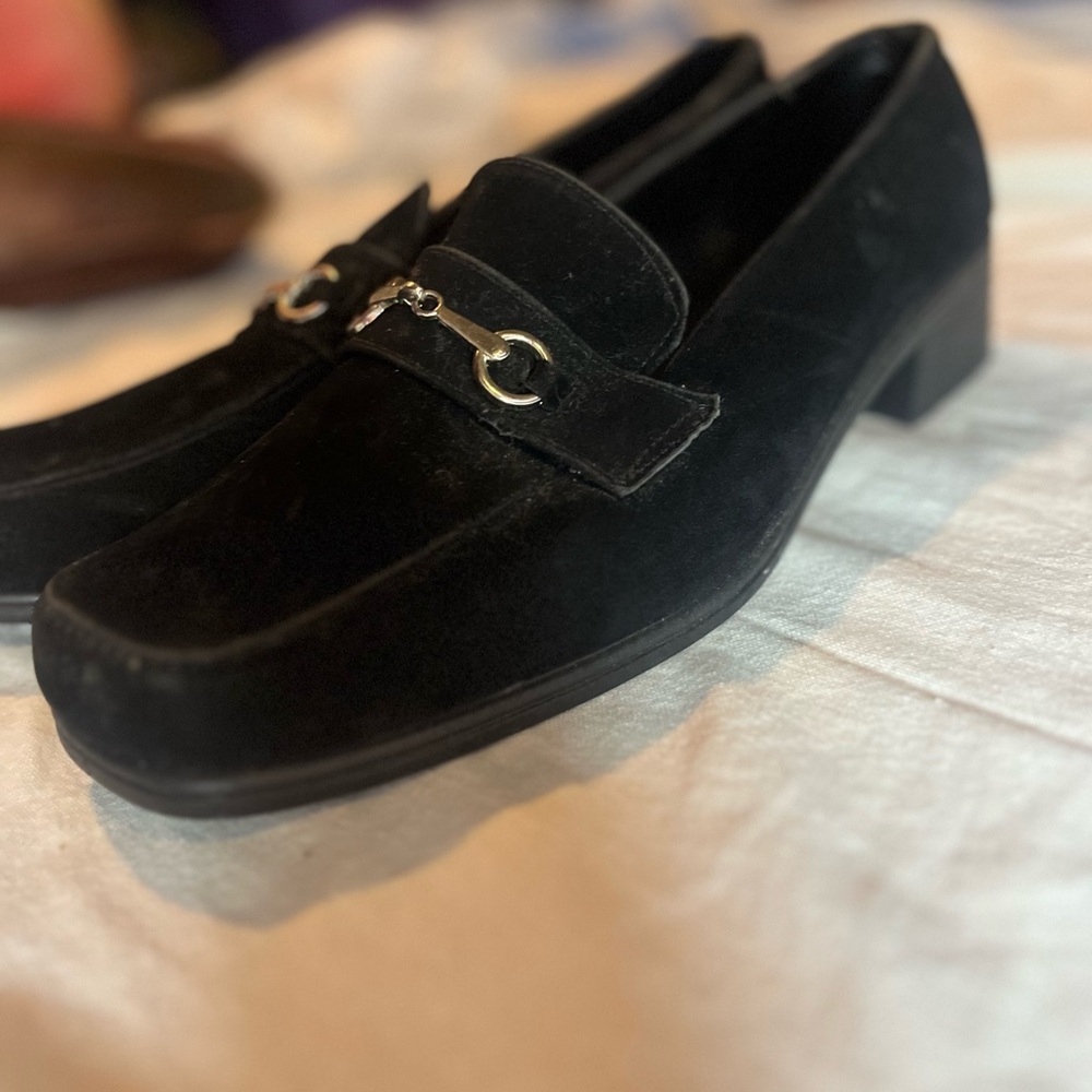 Vintage Suede Heeled Black Loafers